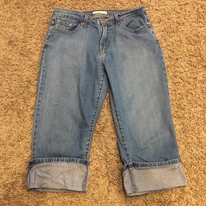 Levi’s capris
